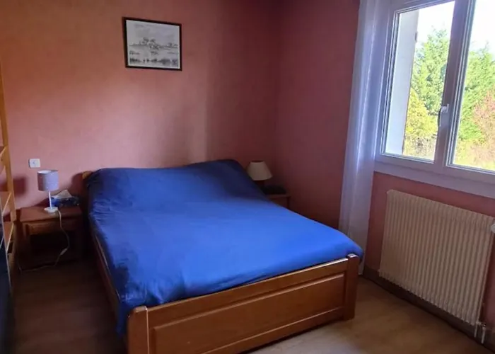 Maison Avec Jardin 2000 M2 *