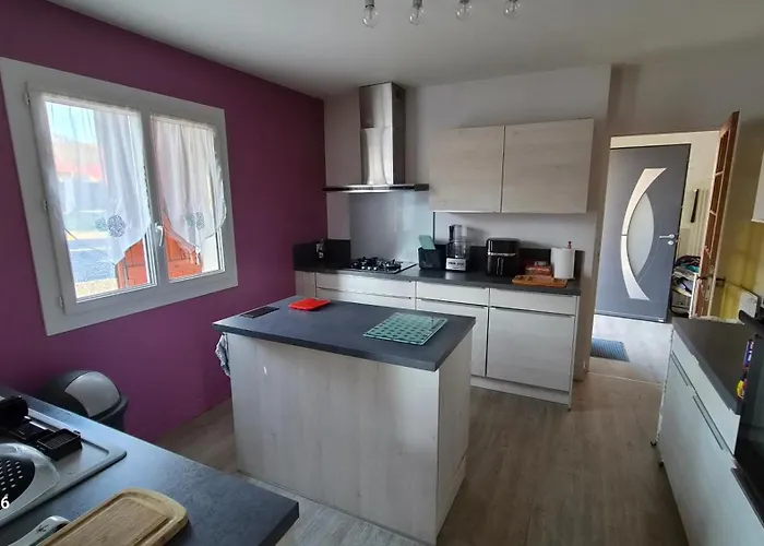 Maison Avec Jardin 2000 M2 Veyre-Monton